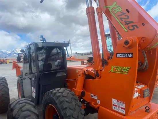 2012 XTREME XR1245 Forklift