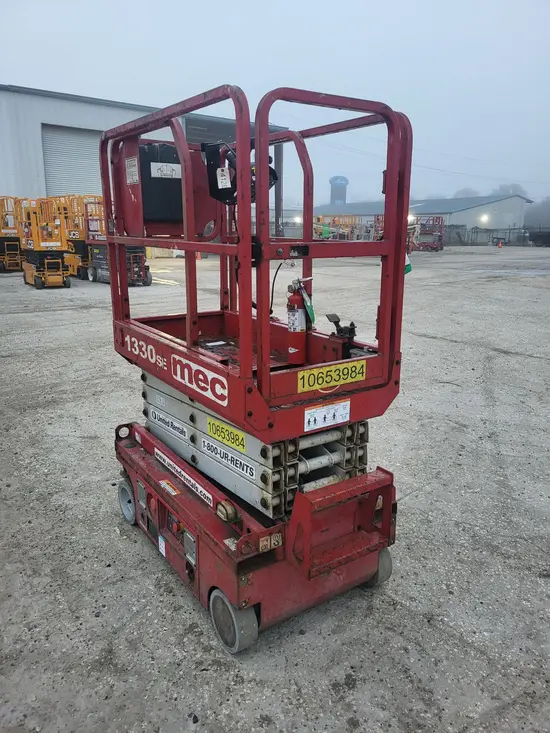 2017 MEC 1330SE Scissor Lift