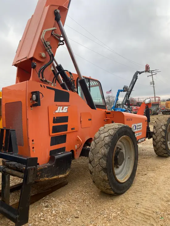 2017 SKYTRAK 6042 Forklift