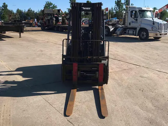 2019 Toyota 8FD35U Warehouse Forklift