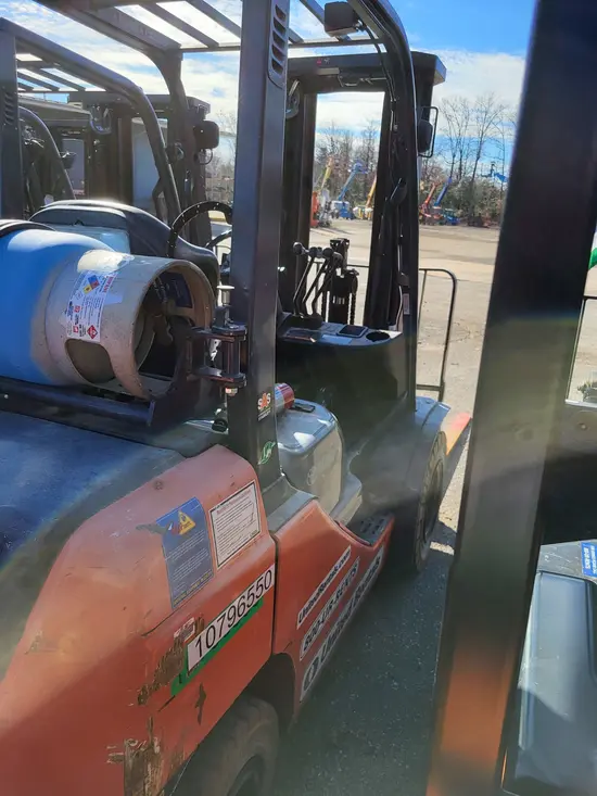 2018 Toyota 8FGU25 Warehouse Forklift