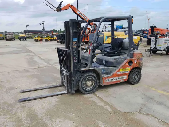2017 Toyota 8FGU25 Warehouse Forklift