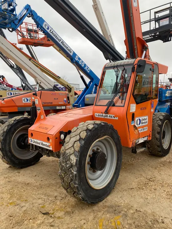 2017 SKYTRAK 6042 Forklift