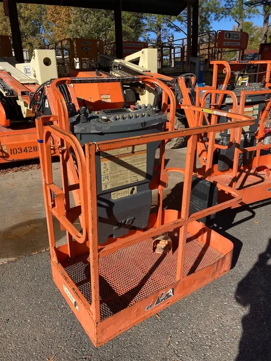 2015 JLG E400AJPN Articulating Boom Lift