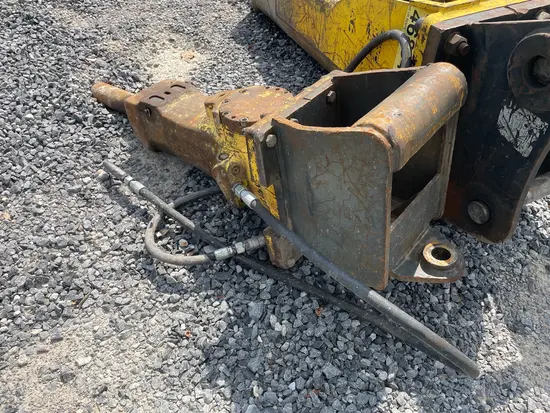2016 Atlas Copco SB 452 Attachment