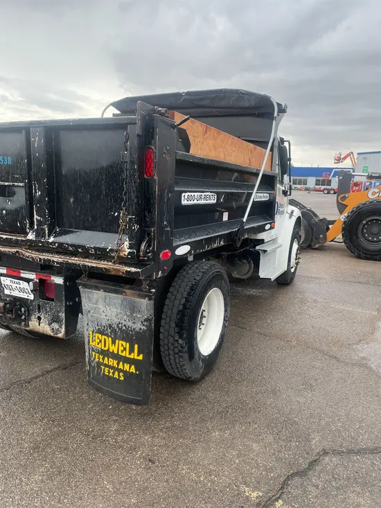 2018 Freightliner M2106-DUMP-HYD Truck