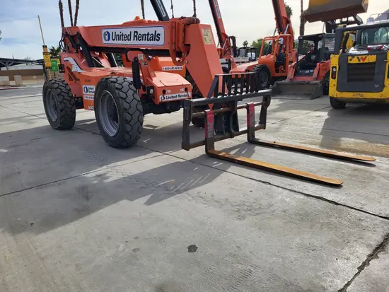 2015 SKYTRAK 6042 Forklift