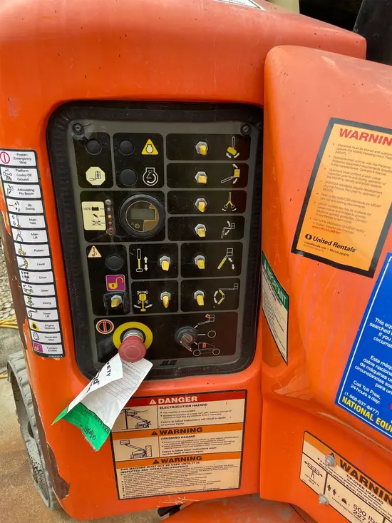 2016 JLG E400AJPN Articulating Boom Lift