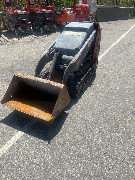 2019 Toro TX525 Track Loader