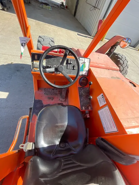 2014 SKYTRAK 8042 Forklift