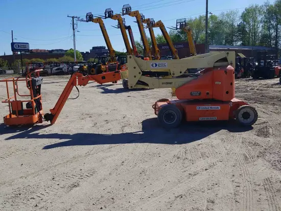 2012 JLG E400AJPN Articulating Boom Lift