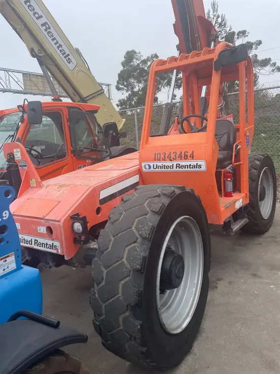 2015 SKYTRAK 6042 Forklift