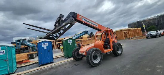 2016 SKYTRAK 6042 Forklift