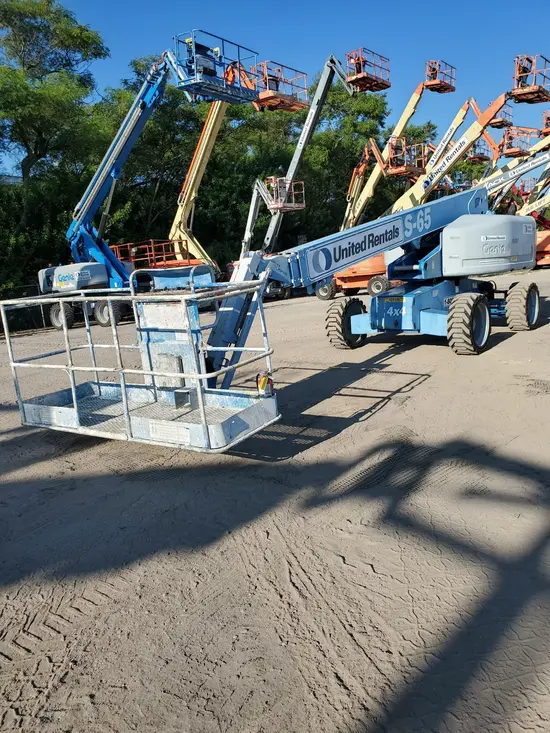 2013 Genie S-65 Boom Lift