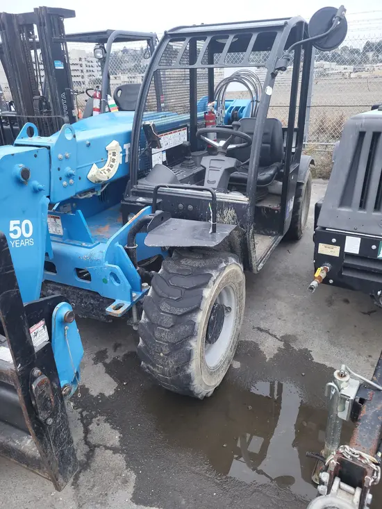 2017 Genie GTH-5519 Forklift