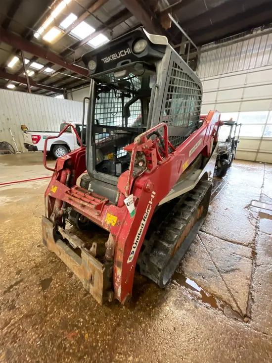2017 Takeuchi TL10V2-CR Track Loader