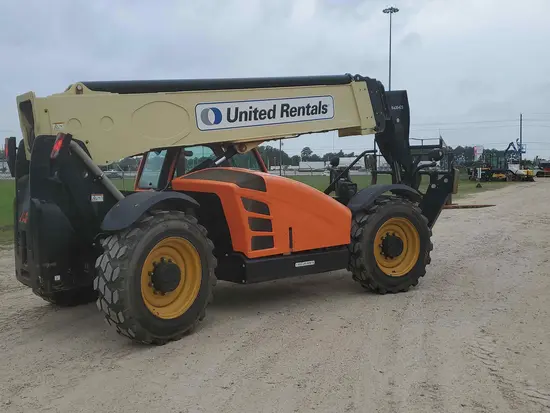 2015 JLG 1055 Forklift