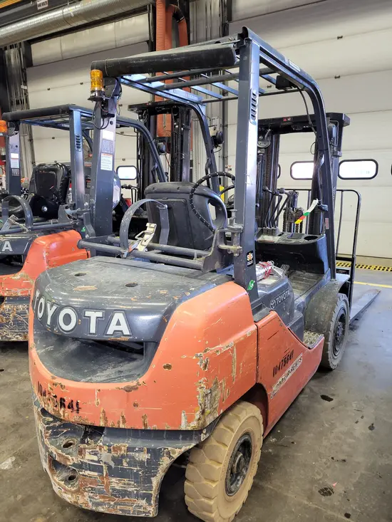 2016 Toyota 8FGU25 Warehouse Forklift