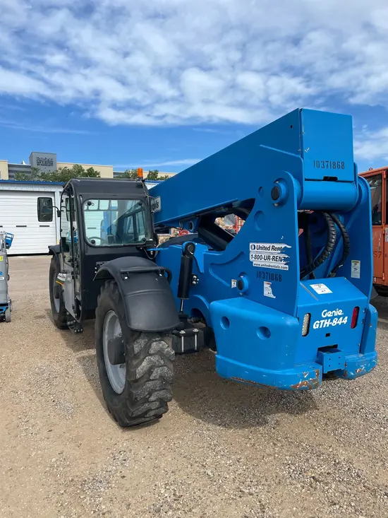 2015 Genie GTH-844 Forklift