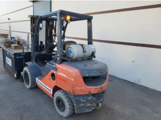 2016 Toyota 8FGU30 Warehouse Forklift