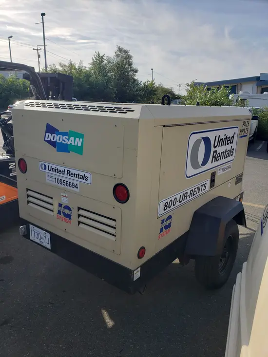 2019 Doosan P425/HP375EXT4I Air Compressor