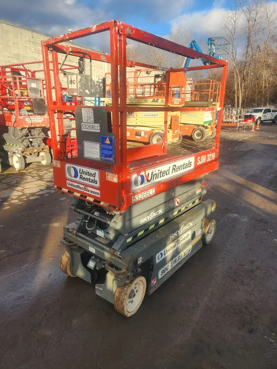 2017 Skyjack SJIII3219 Scissor Lift