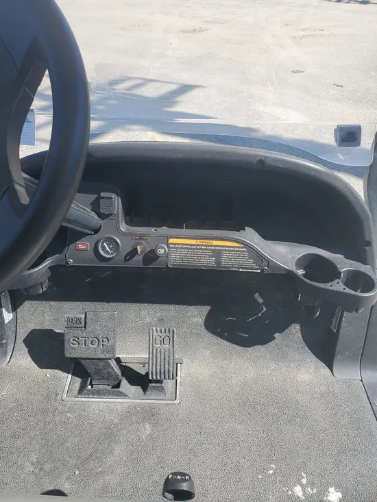 2017 Club Car PRECEDENT I2 G Utility Vehicle