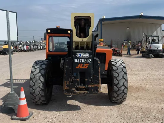 2016 JLG 1055 Forklift