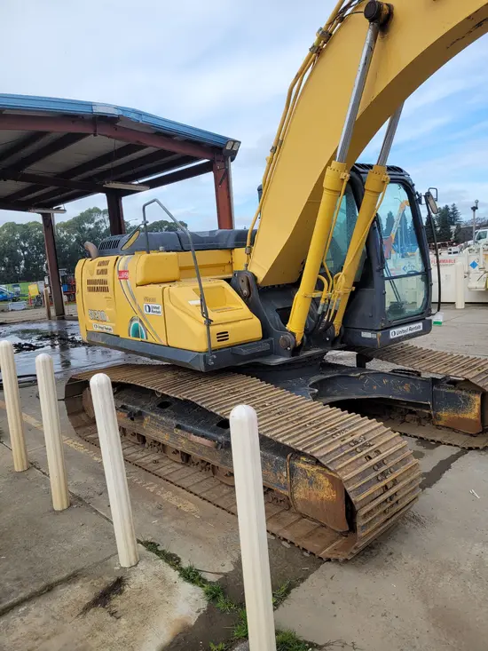2017 Kobelco SK210LC-10 Excavator