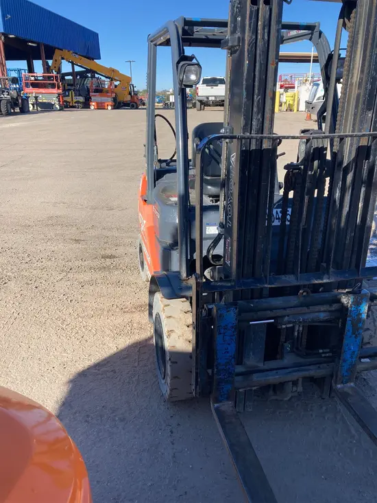 2018 Toyota 8FGU25 Warehouse Forklift