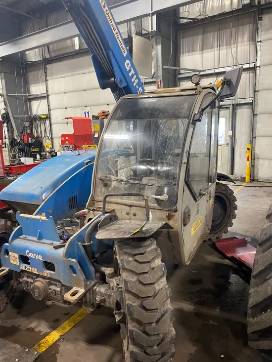 2014 Genie GTH-5519 Forklift