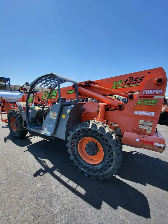 2015 XTREME XR1255 Forklift