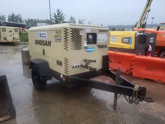 2018 Doosan P425/HP375EXT3 Air Compressor