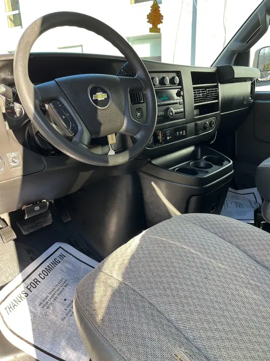 2017 CHEVROLET 3500EXTLTGRWD Vehicle
