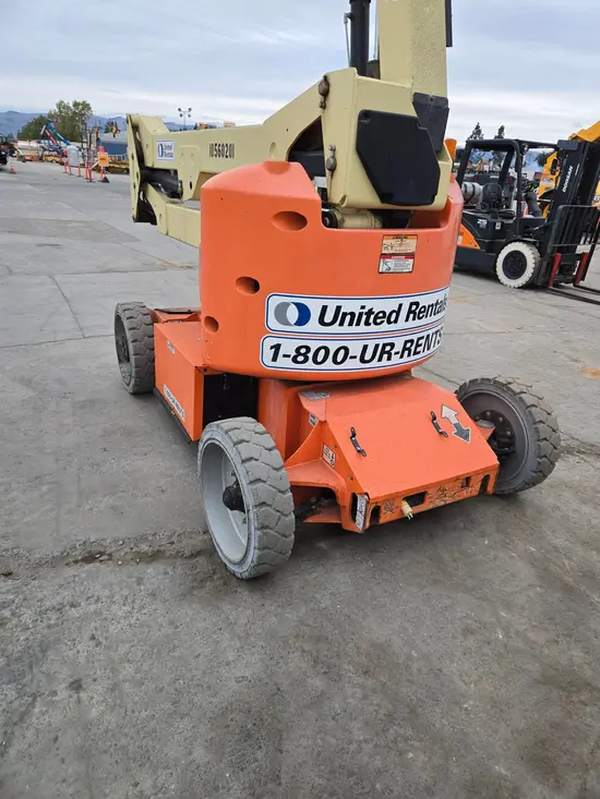 2017 JLG E450AJ Articulating Boom Lift