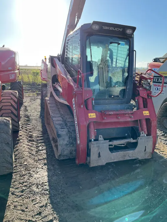 2022 Takeuchi TL12R2-CR Track Loader