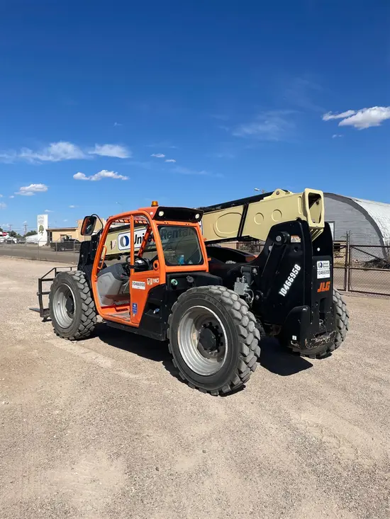 2016 JLG 642 Forklift