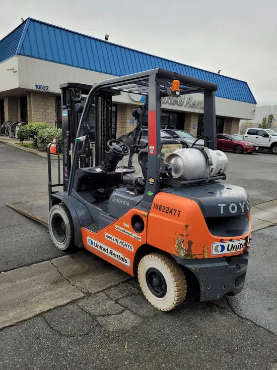 2018 Toyota 8FGU25 Warehouse Forklift