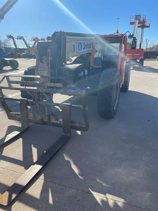 2016 JLG 642 Forklift