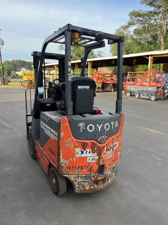 2016 Toyota 8FBCU25 Warehouse Forklift