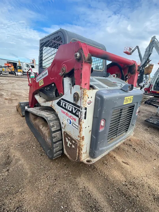 2017 Takeuchi TL10V2-R Track Loader