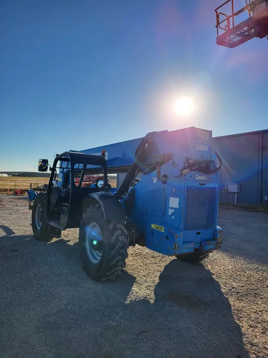 2016 Genie GTH-1056 Forklift