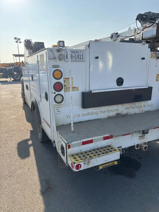 2017 Ford F550REGXLG4WD