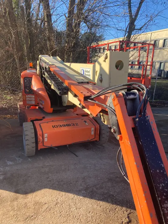 2015 JLG E450AJ Articulating Boom Lift