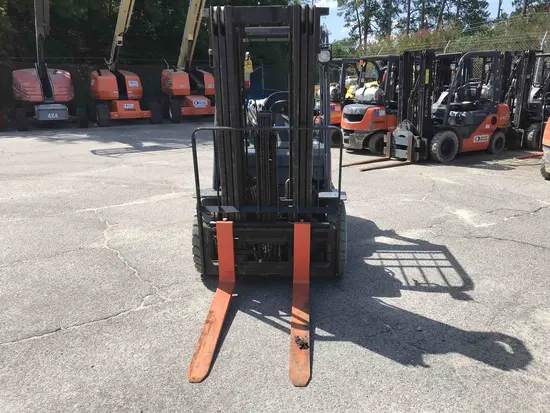 2016 Toyota 8FGU25 Warehouse Forklift