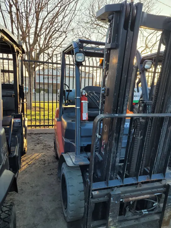 2017 Toyota 8FGU25 Warehouse Forklift