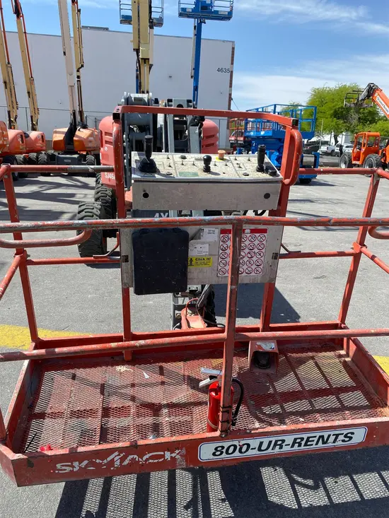 2015 Skyjack SJ46AJ Articulating Boom Lift