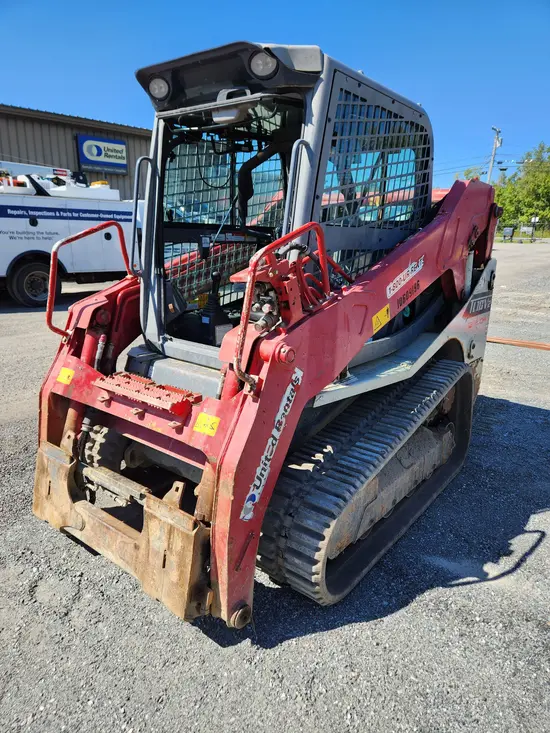 2017 Takeuchi TL10V2-CR Track Loader