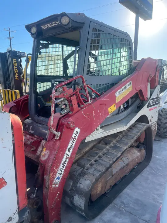 2017 Takeuchi TL10V2-CR Track Loader