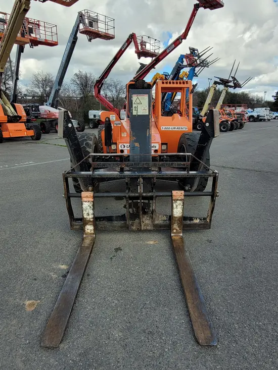 2016 SKYTRAK 10054 Forklift